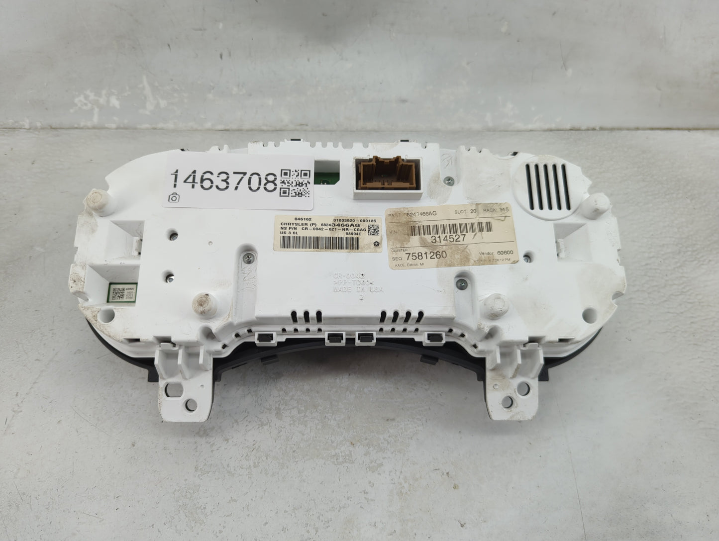 2016 Jeep Grand Cherokee Instrument Cluster Speedometer Gauges P/N:68243466AG CR-0042-621-NR-CGAG Miles:127K Fits OEM Used A