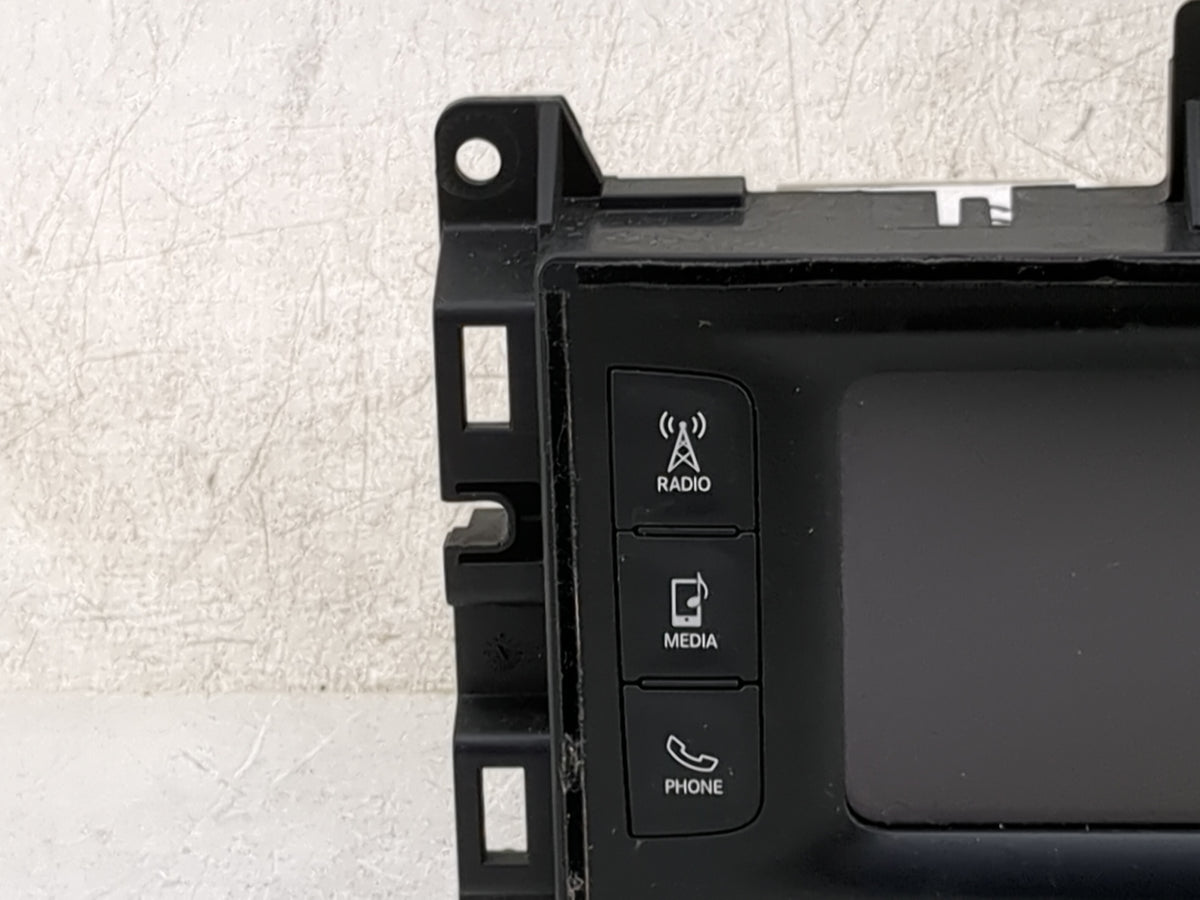 2016-2016 Jeep Grand Cherokee Information Radio Display Screen - Oemusedautoparts1.com