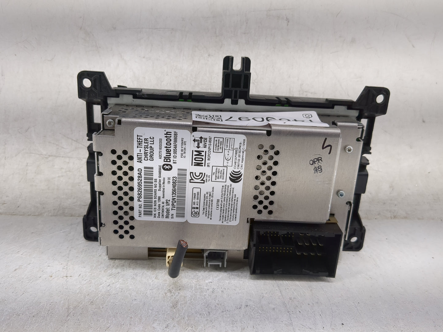 2016-2016 Jeep Grand Cherokee Information Display Screen - Oemusedautoparts1.com