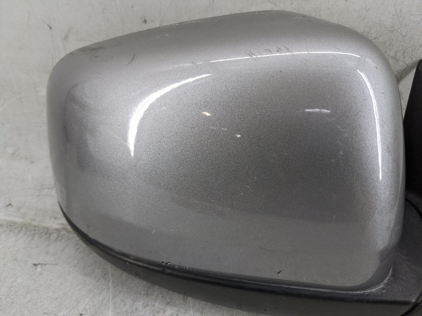 2011-2022 Jeep Grand Cherokee Passenger Side View Mirror - Right Door Mirror OEM Used - Oemusedautoparts1.com