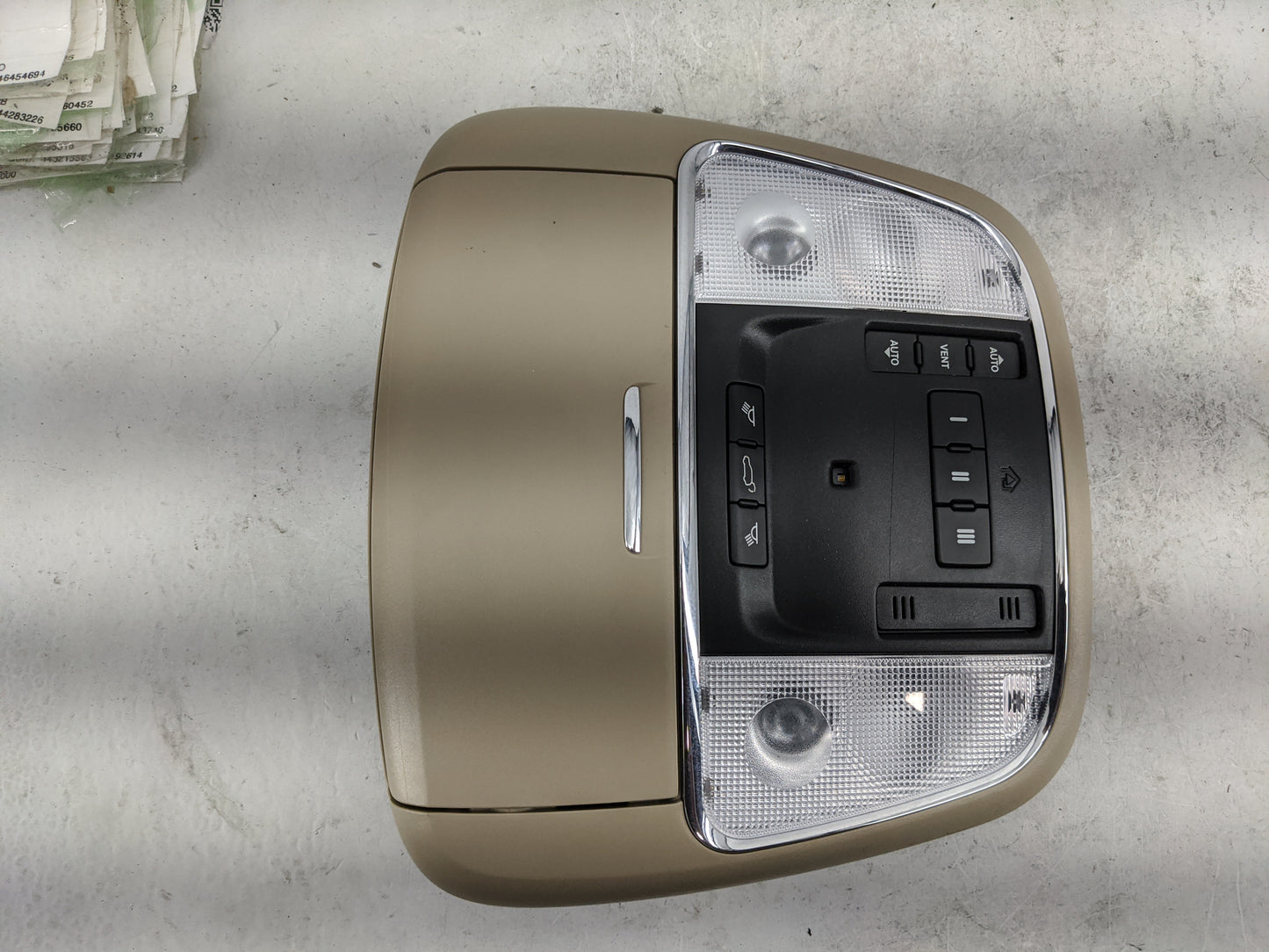 2016-2021 Jeep Grand Cherokee Overhead Console W/rear Climate Control 1483005 - Oemusedautoparts1.com