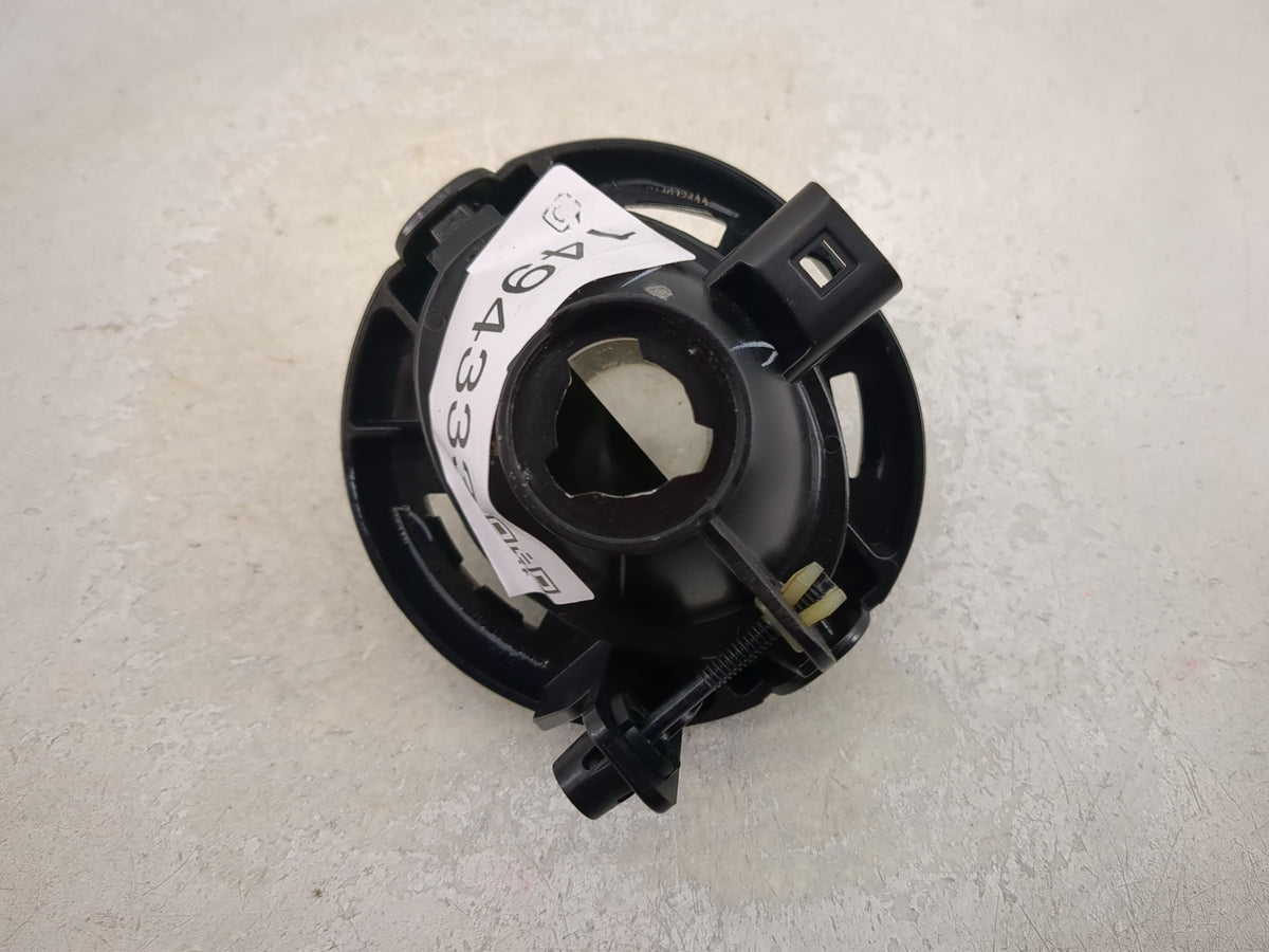 2014-2022 Jeep Grand Cherokee Passenger Right Oem Fog Light Lamp Black - Oemusedautoparts1.com