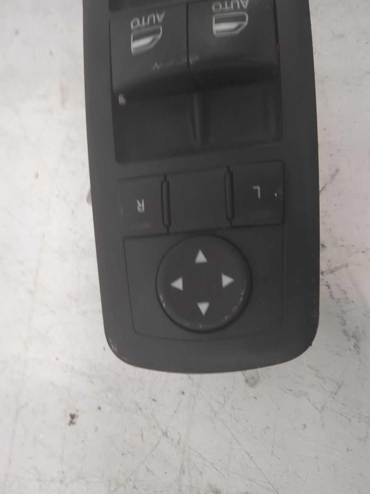 2016-2022 Jeep Grand Cherokee Master Power Window Switch Replacement Driver Side Left P/N:10123670 Fits OEM Used Auto Parts 