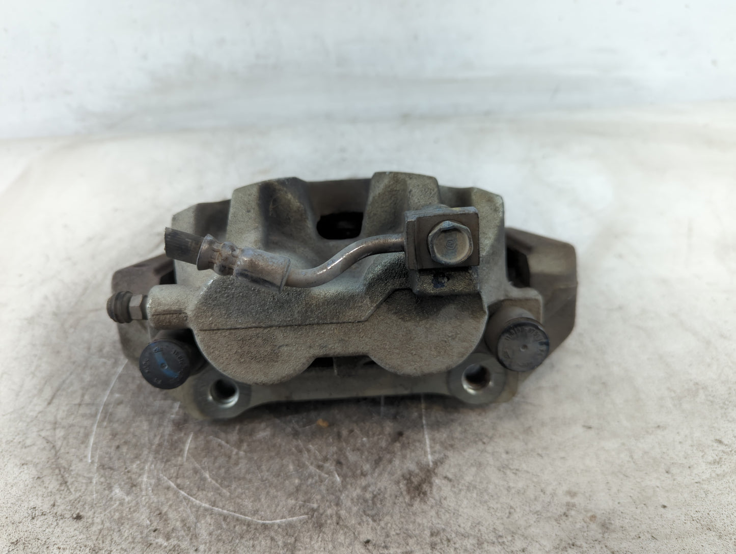 2011-2022 Jeep Grand Cherokee Front Passenger Right Brake Caliper - Oemusedautoparts1.com