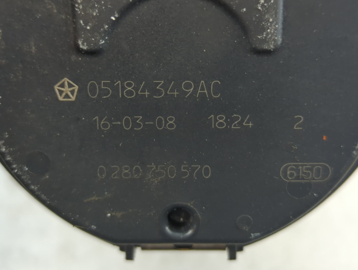 2011-2022 Jeep Grand Cherokee Throttle Body P/N:0 280 750 570 05184349AC Fits OEM Used Auto Parts - Oemusedautoparts1.com