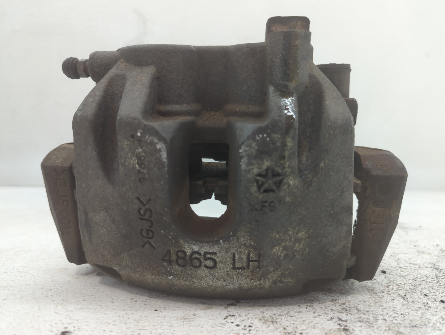 2011-2022 Jeep Grand Cherokee Front Driver Left Brake Caliper - Oemusedautoparts1.com