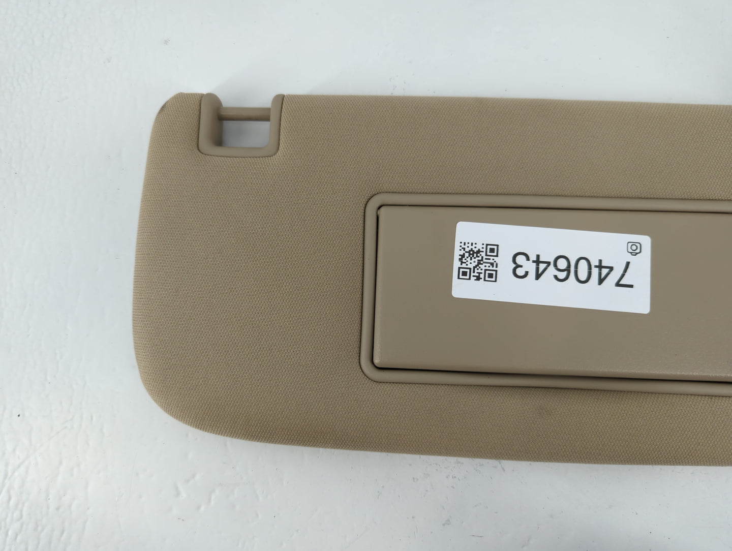 2014-2022 Jeep Grand Cherokee Sun Visor Shade Replacement Passenger Right Mirror Fits OEM Used Auto Parts - Oemusedautoparts