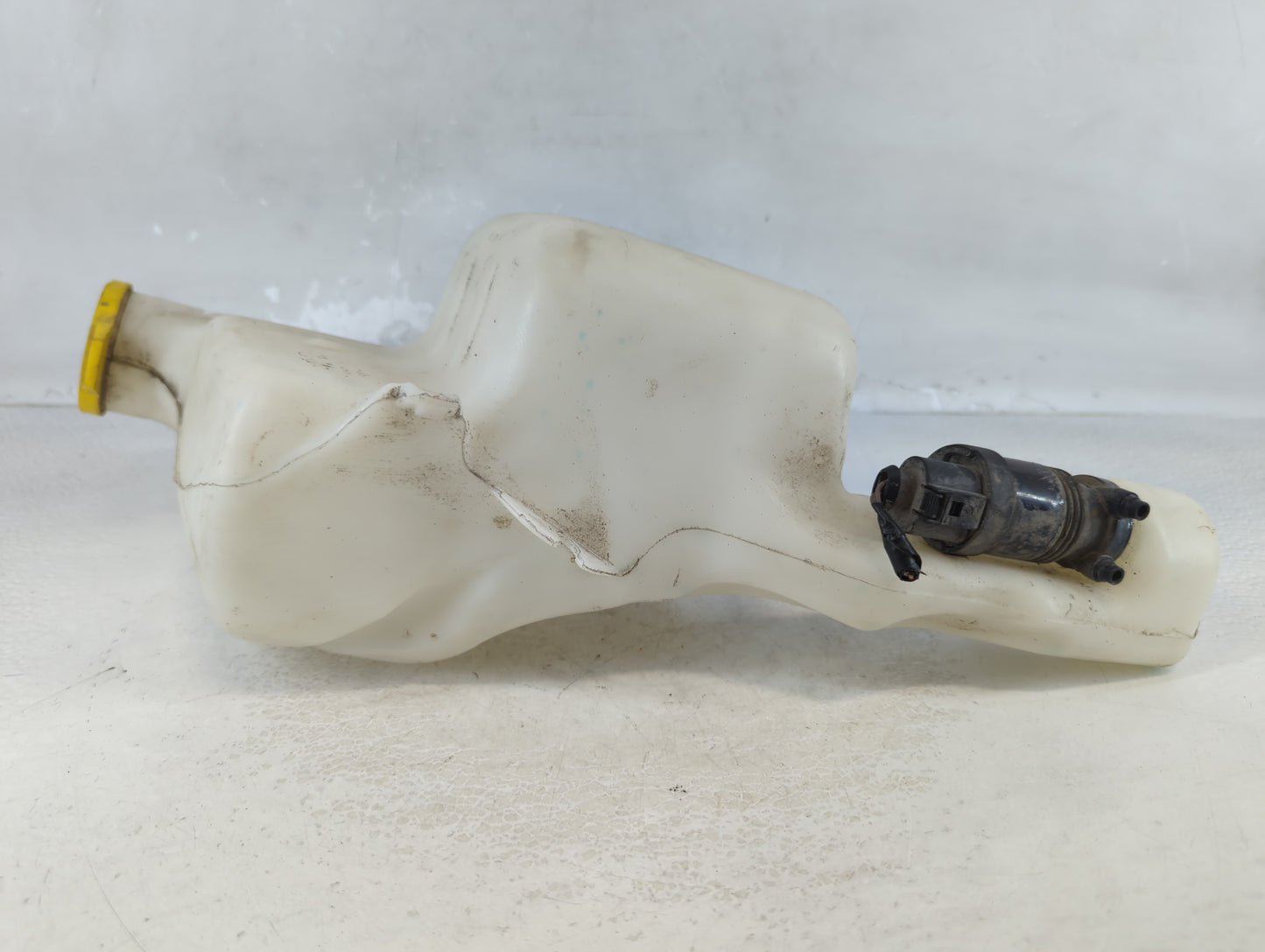 2007-2017 Jeep Patriot Windshield Washer Fluid Reservoir Bottle Oem - Oemusedautoparts1.com