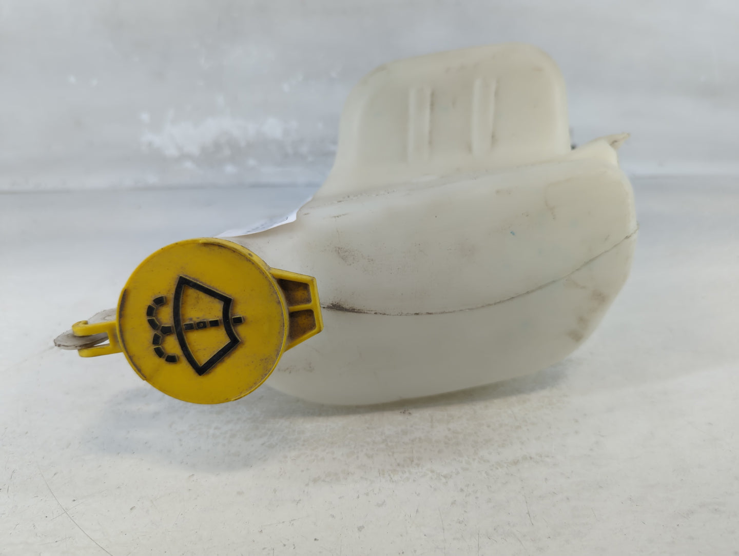 2007-2017 Jeep Patriot Windshield Washer Fluid Reservoir Bottle Oem - Oemusedautoparts1.com
