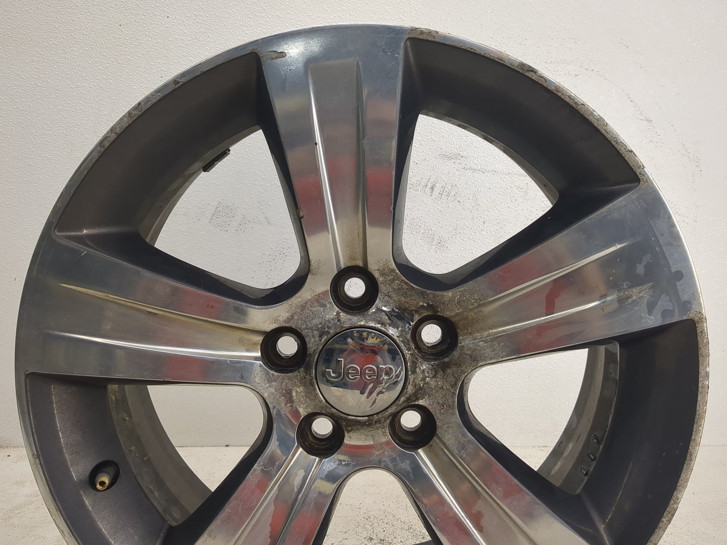 2016-2017 Jeep Patriot Oem Wheel Rim - Oemusedautoparts1.com