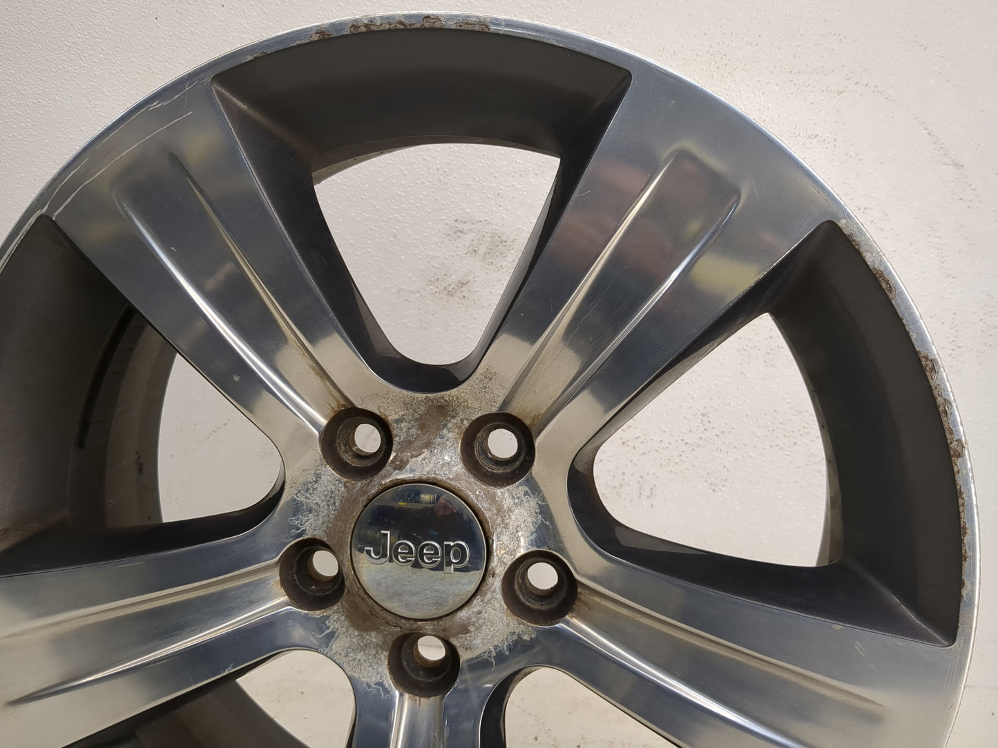2015-2017 Jeep Patriot Oem Wheel Rim - Oemusedautoparts1.com