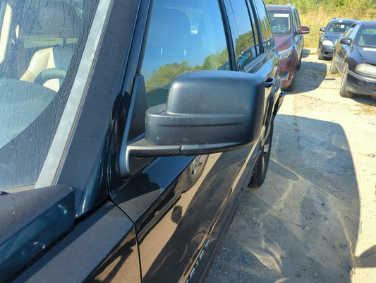 2016-2017 Jeep Patriot Driver Side View Mirror - Left Door Mirror OEM Used - Oemusedautoparts1.com