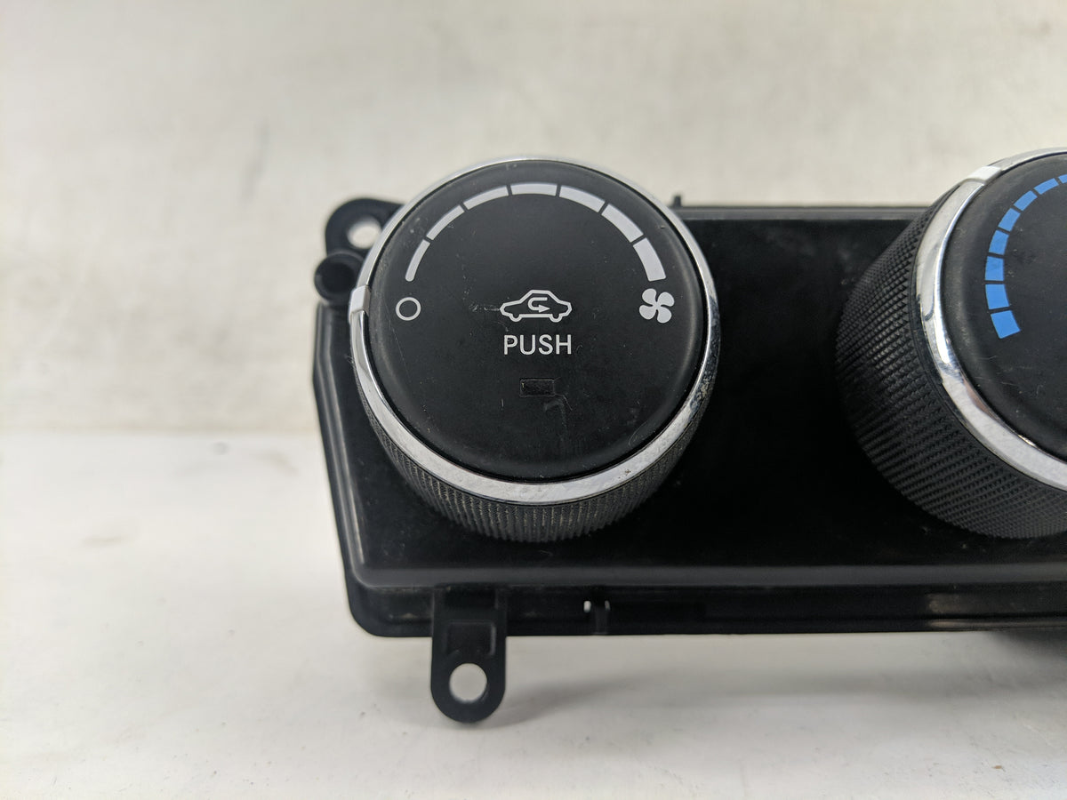 2011-2017 Jeep Patriot Climate Control Module Temperature AC/Heater Replacement P/N:P55111278AF Fits OEM Used Auto Parts - O