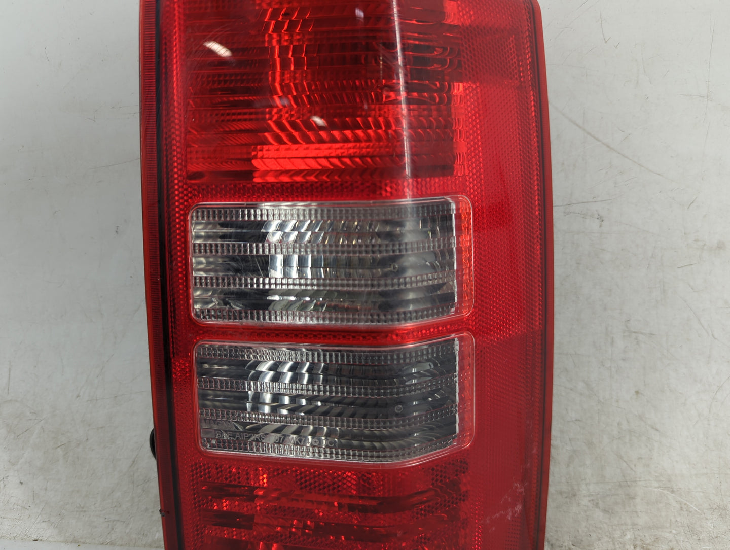 2008-2017 Jeep Patriot Tail Light Assembly Passenger Right OEM Fits Fits 2008 2009 2010 2011 2012 2013 2014 2015 2016 2017 O