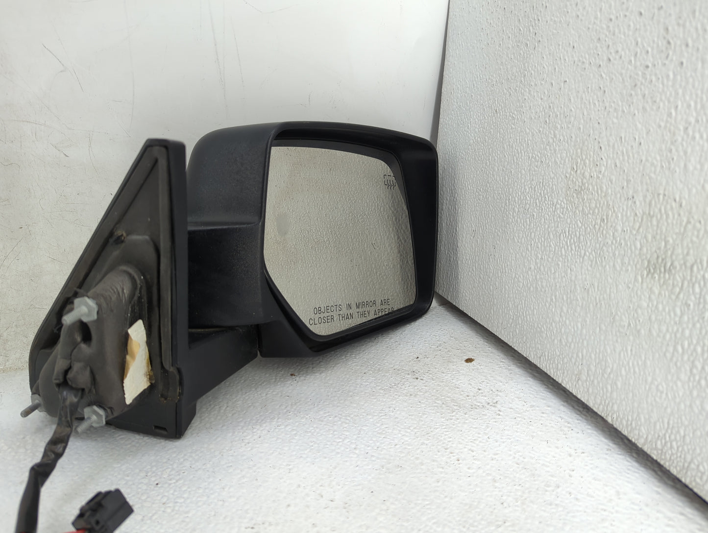 2016-2017 Jeep Patriot Passenger Side View Mirror - Right Door Mirror OEM Used - Oemusedautoparts1.com