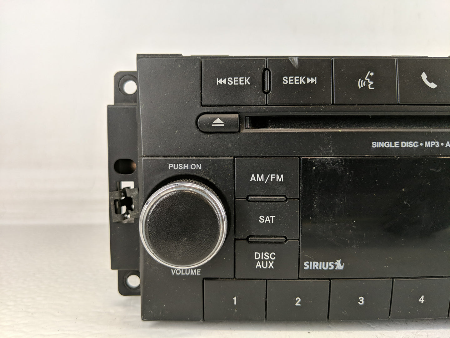 2012-2017 Jeep Patriot Radio AM FM Cd Player Receiver Replacement P/N:P05091197AE P05091197AC Fits OEM Used Auto Parts - Oem