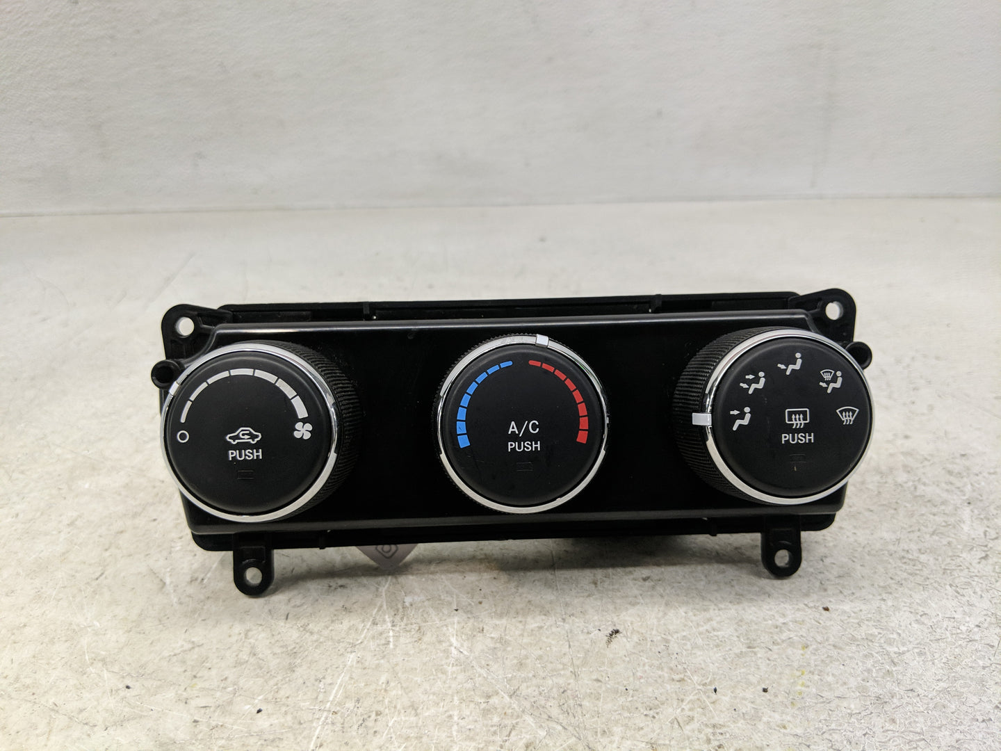 2011-2017 Jeep Patriot Climate Control Module Temperature AC/Heater Replacement P/N:P55111278AF Fits OEM Used Auto Parts - O
