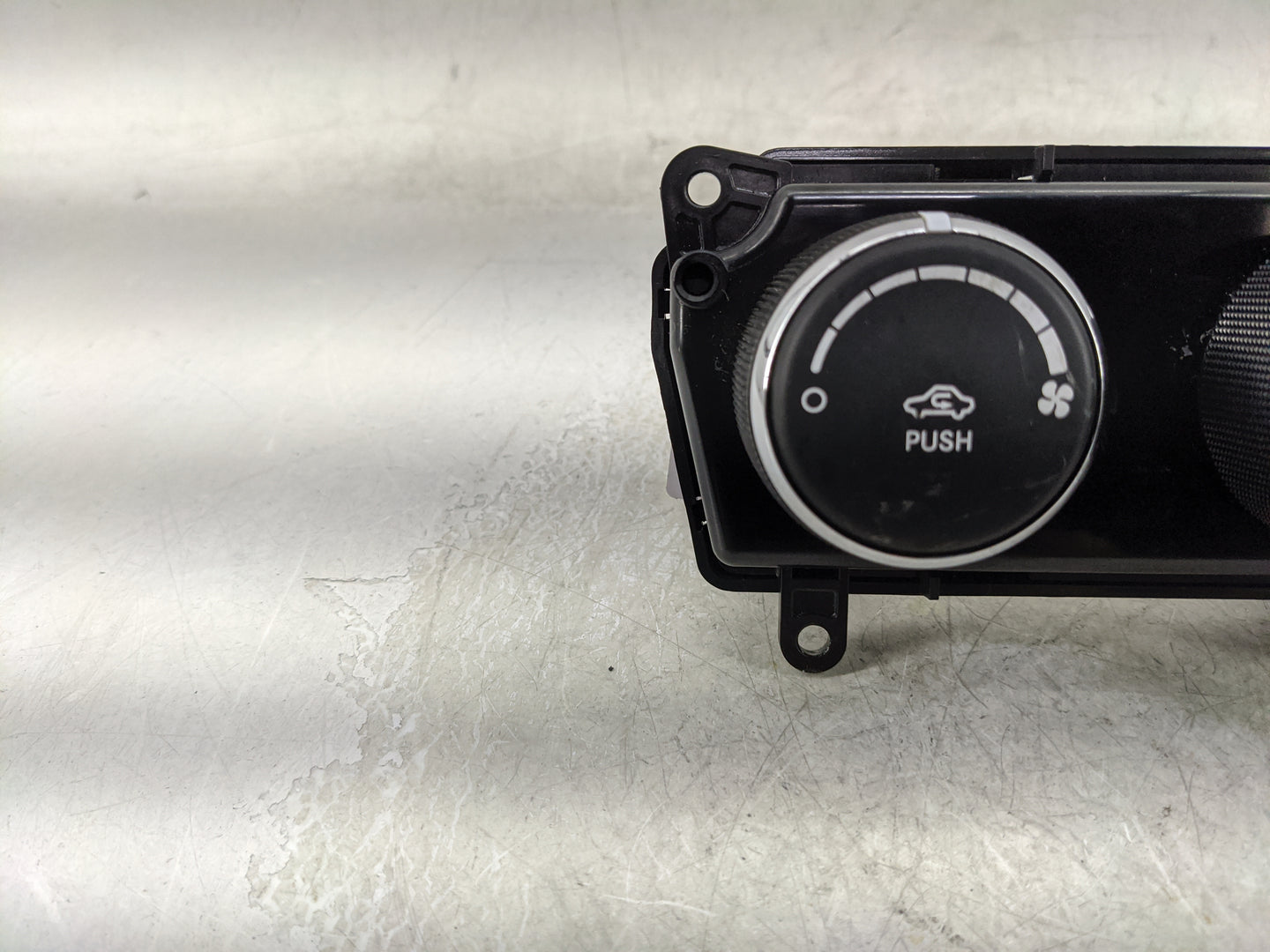 2011-2017 Jeep Patriot Climate Control Module Temperature AC/Heater Replacement P/N:P55111278AF Fits OEM Used Auto Parts - O