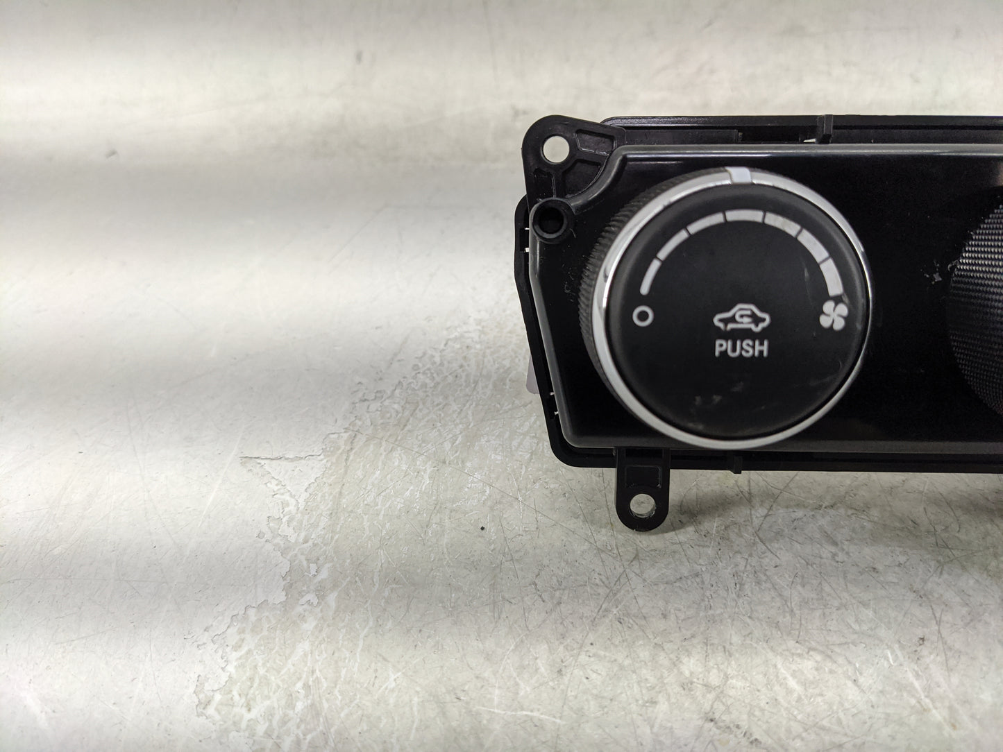2011-2017 Jeep Patriot Climate Control Module Temperature AC/Heater Replacement P/N:P55111278AF Fits OEM Used Auto Parts - O