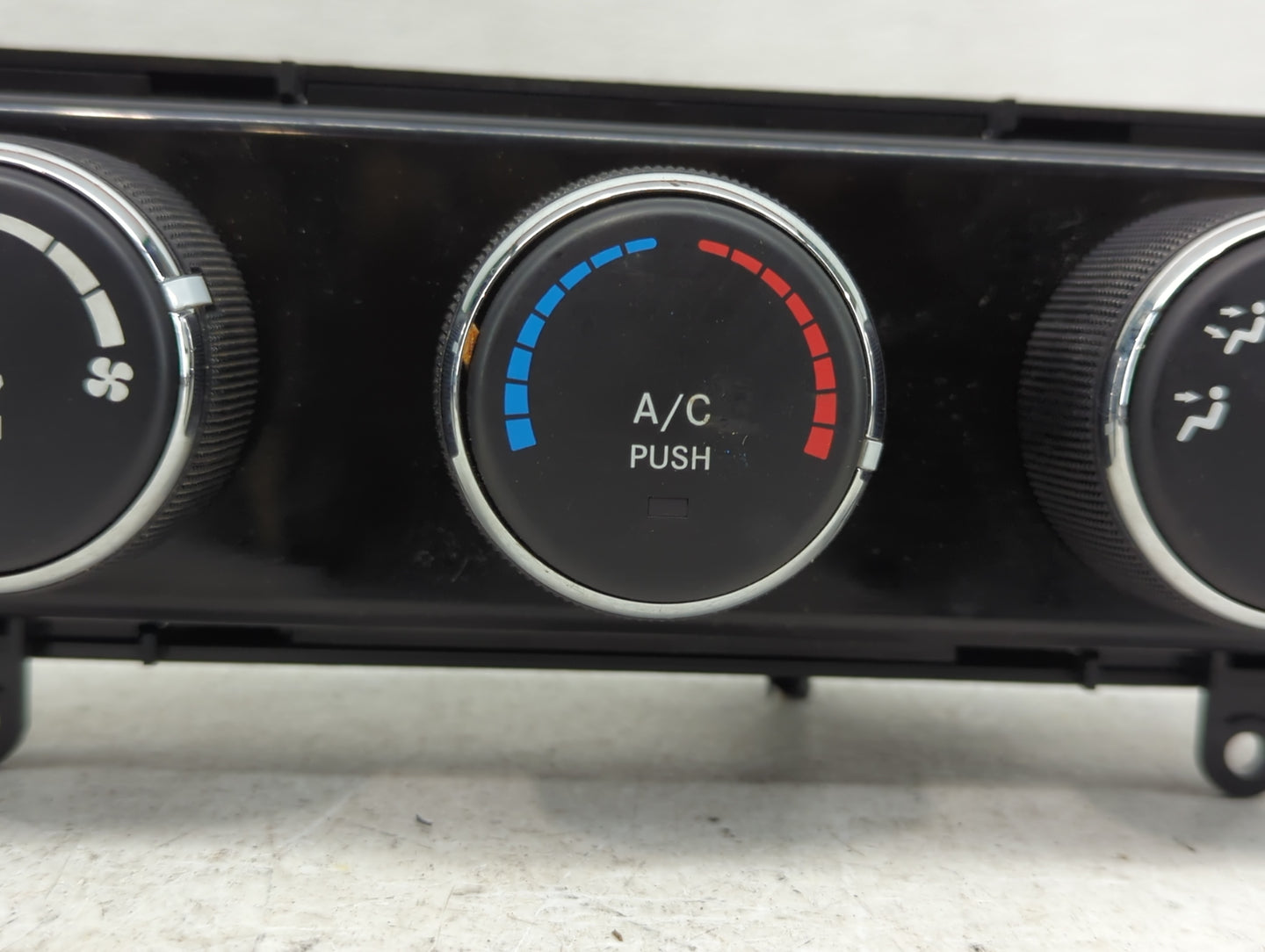 2011-2017 Jeep Patriot Climate Control Module Temperature AC/Heater Replacement P/N:P55111278AF Fits OEM Used Auto Parts - O