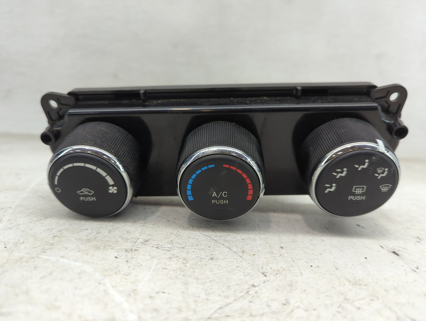 2011-2017 Jeep Patriot Climate Control Module Temperature AC/Heater Replacement P/N:P55111278AF Fits OEM Used Auto Parts - O