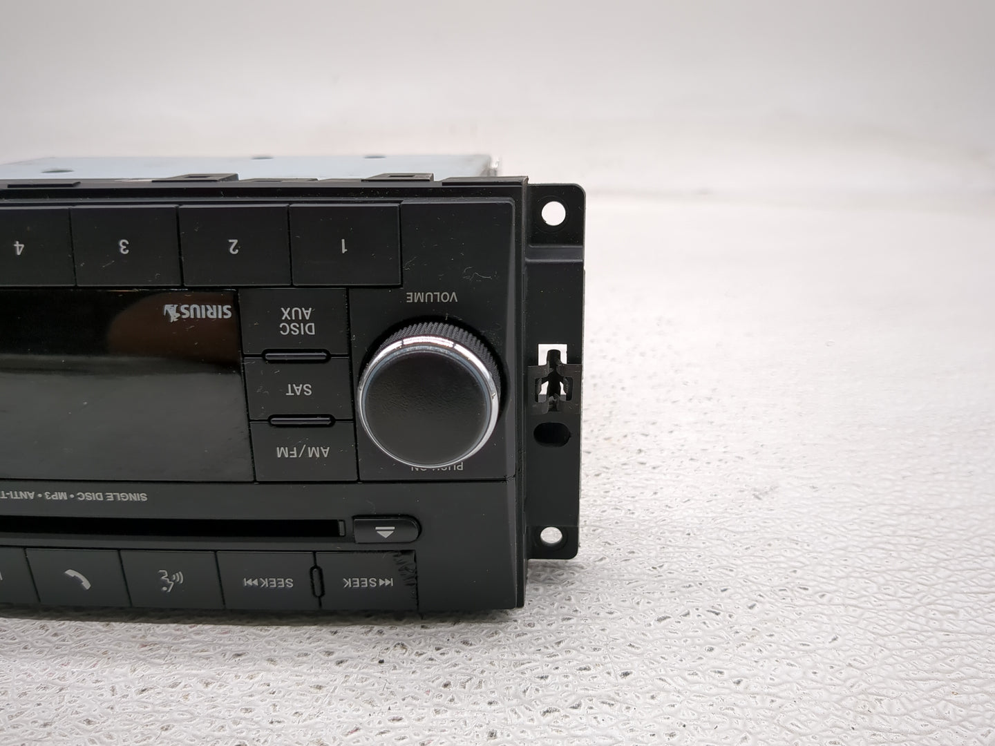 2013-2017 Jeep Patriot Radio AM FM Cd Player Receiver Replacement P/N:P05091197AE Fits Fits 2013 2014 2015 2016 2017 OEM Use