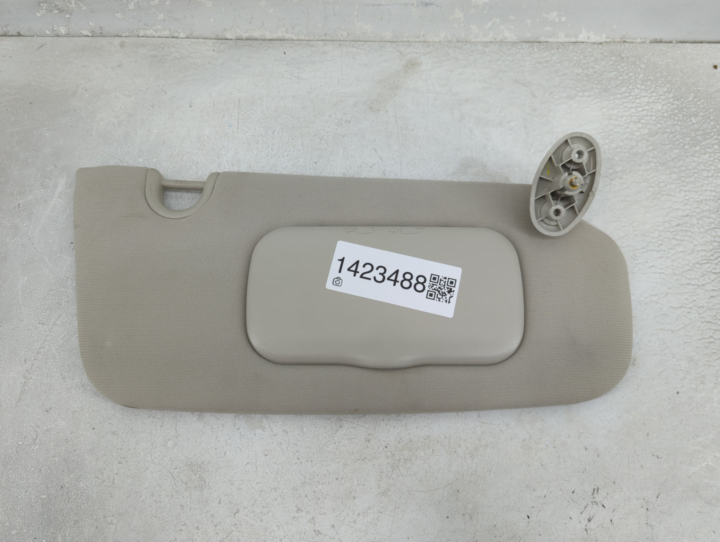 2010-2017 Jeep Patriot Sun Visor Shade Replacement Passenger Right Mirror Fits Fits 2010 2011 2012 2013 2014 2015 2016 2017 