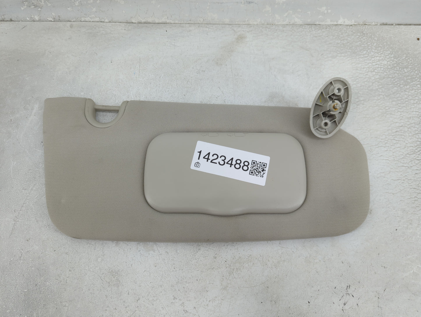 2010-2017 Jeep Patriot Sun Visor Shade Replacement Passenger Right Mirror Fits Fits 2010 2011 2012 2013 2014 2015 2016 2017 