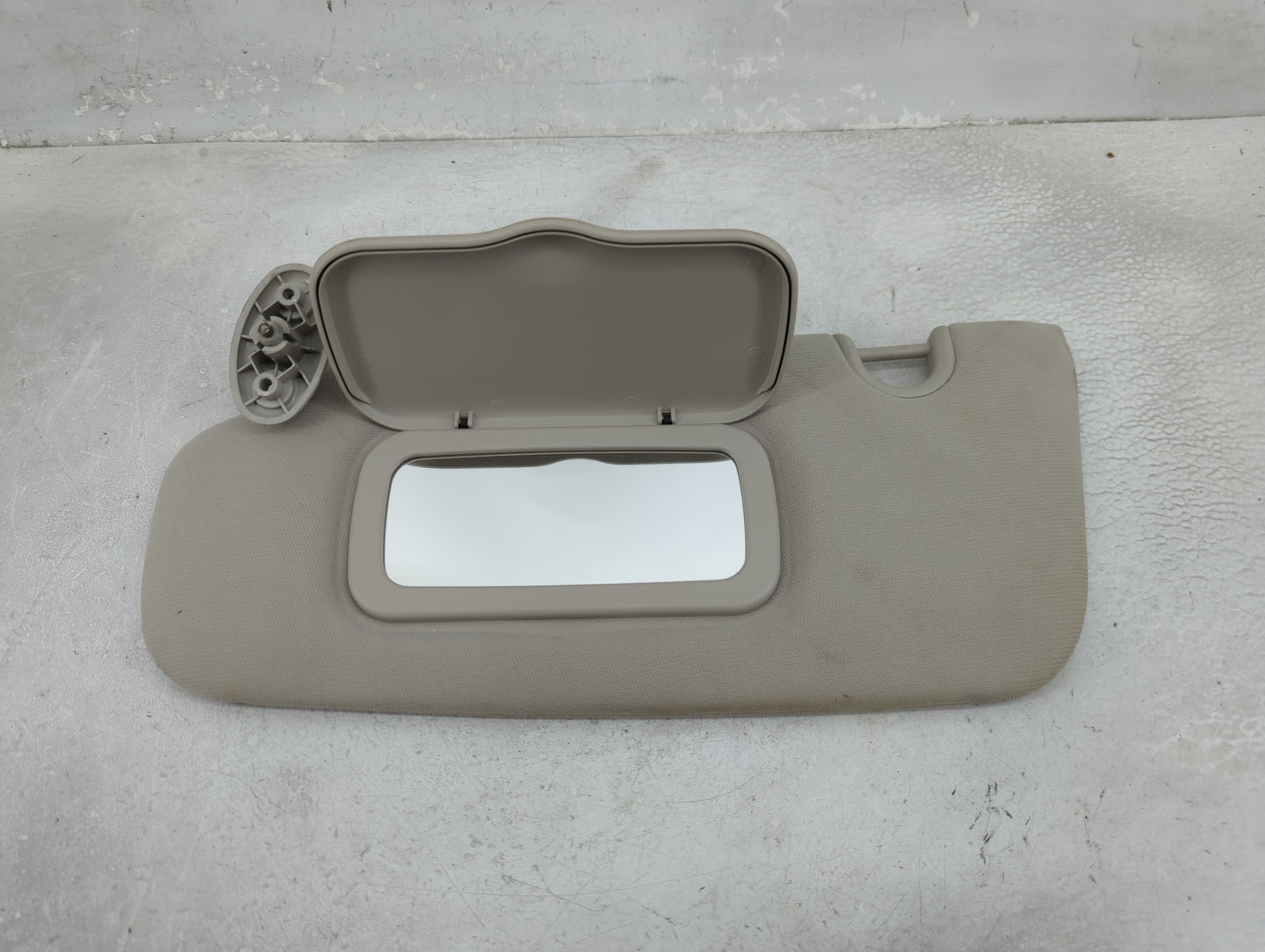2010-2017 Jeep Patriot Sun Visor Shade Replacement Driver Left Mirror Fits Fits 2010 2011 2012 2013 2014 2015 2016 2017 OEM 