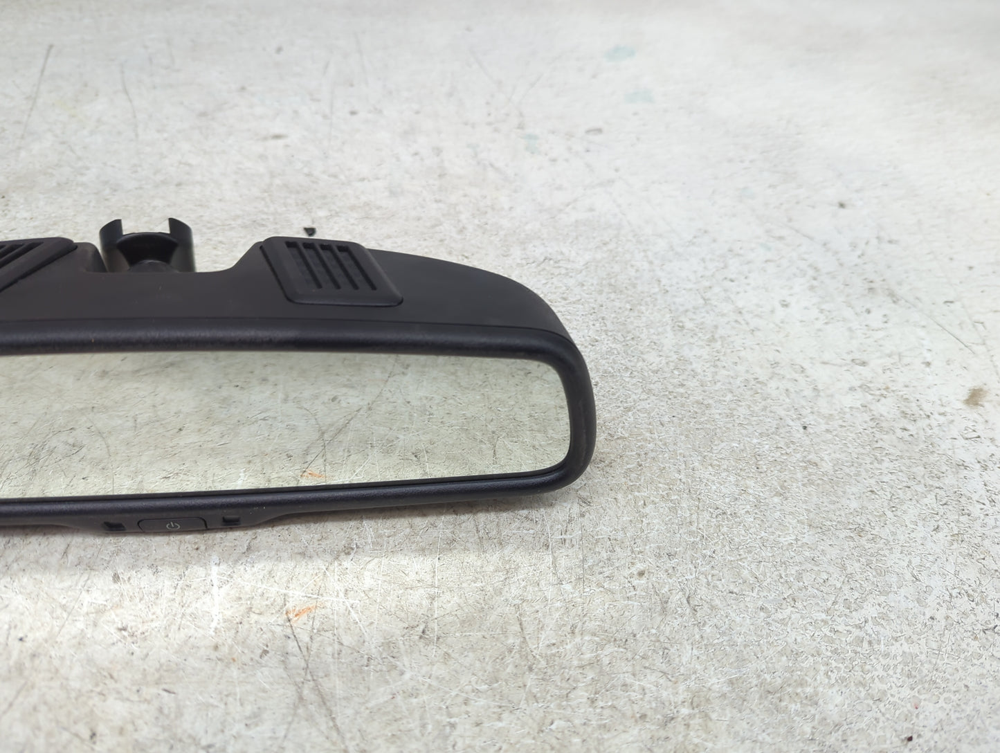 2007-2017 Jeep Patriot Interior Rear View Mirror Replacement OEM P/N:026130 GNTX-630 Fits OEM Used Auto Parts - Oemusedautop