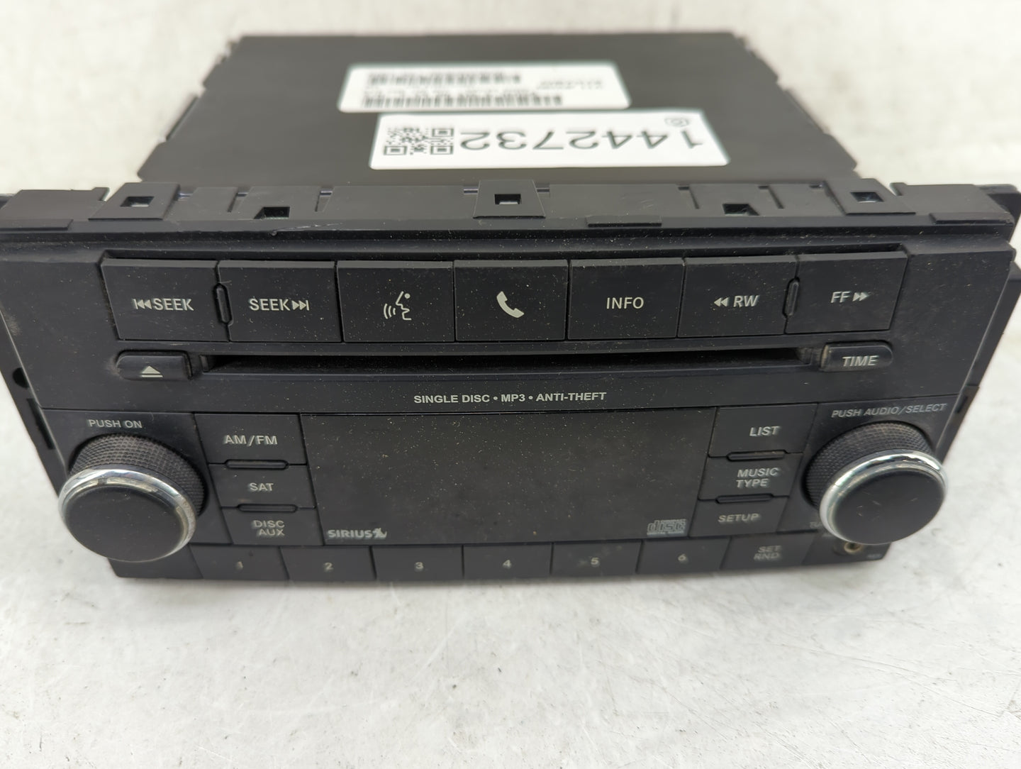 2012-2017 Jeep Patriot Radio AM FM Cd Player Receiver Replacement P/N:P05091197AE P05091197AE Fits OEM Used Auto Parts - Oem