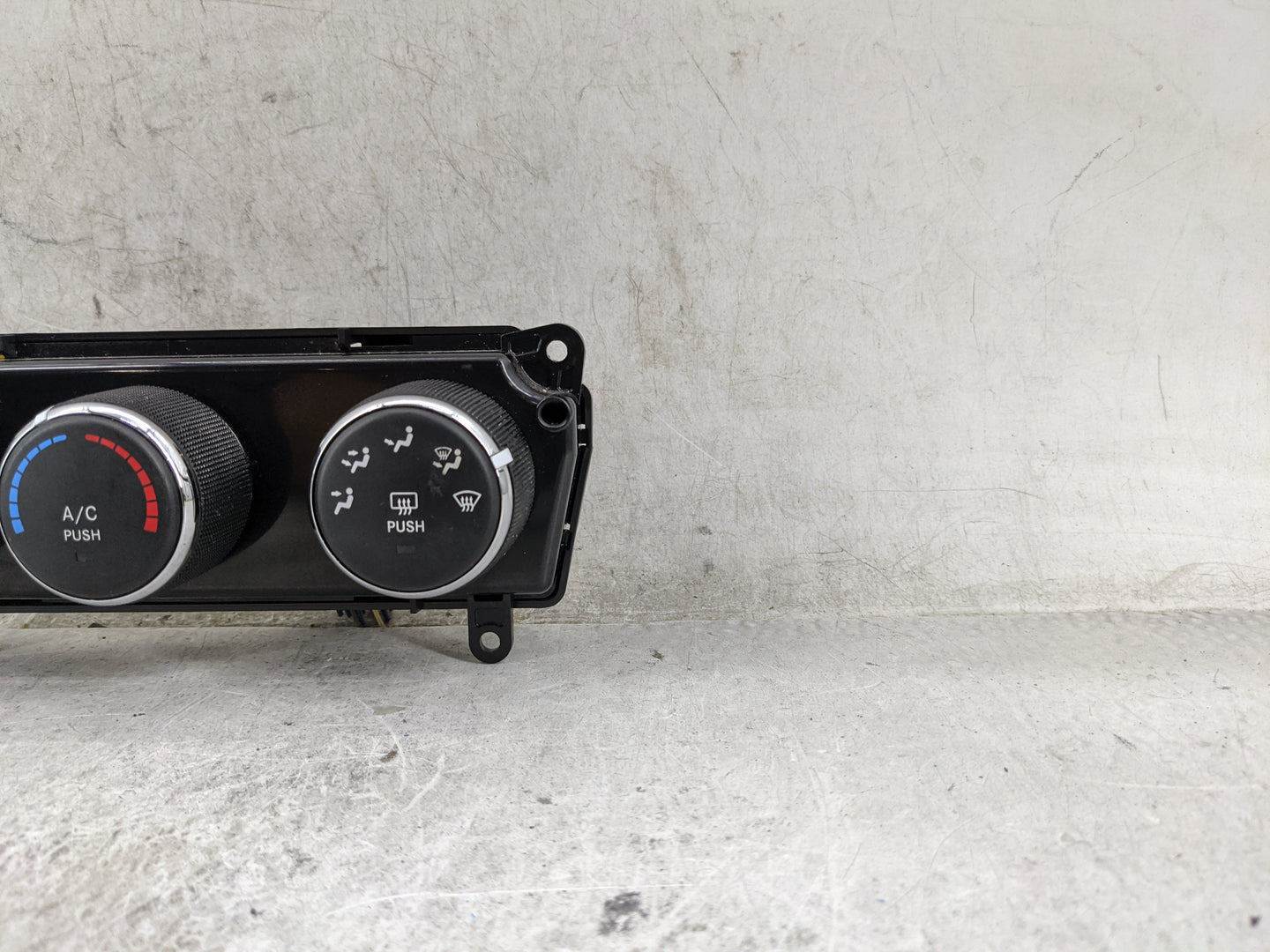 2011-2017 Jeep Patriot Climate Control Module Temperature AC/Heater Replacement P/N:P55111278AF Fits OEM Used Auto Parts - O