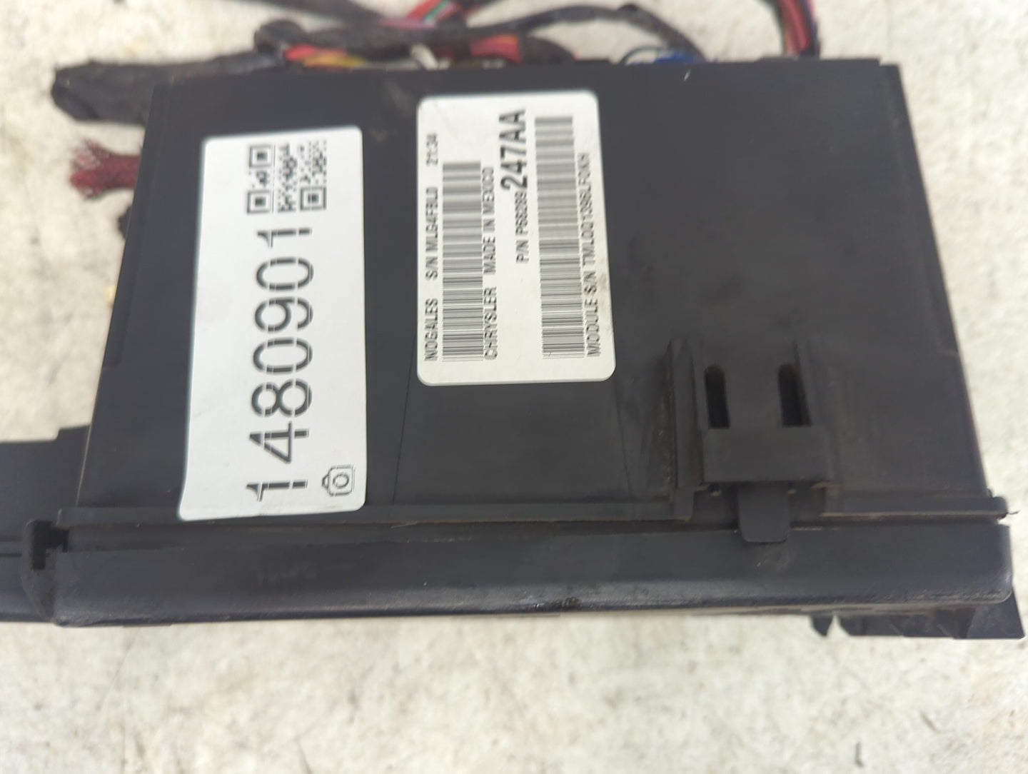 2016 Jeep Patriot Body Control Module Bcm P68089247aa - Oemusedautoparts1.com