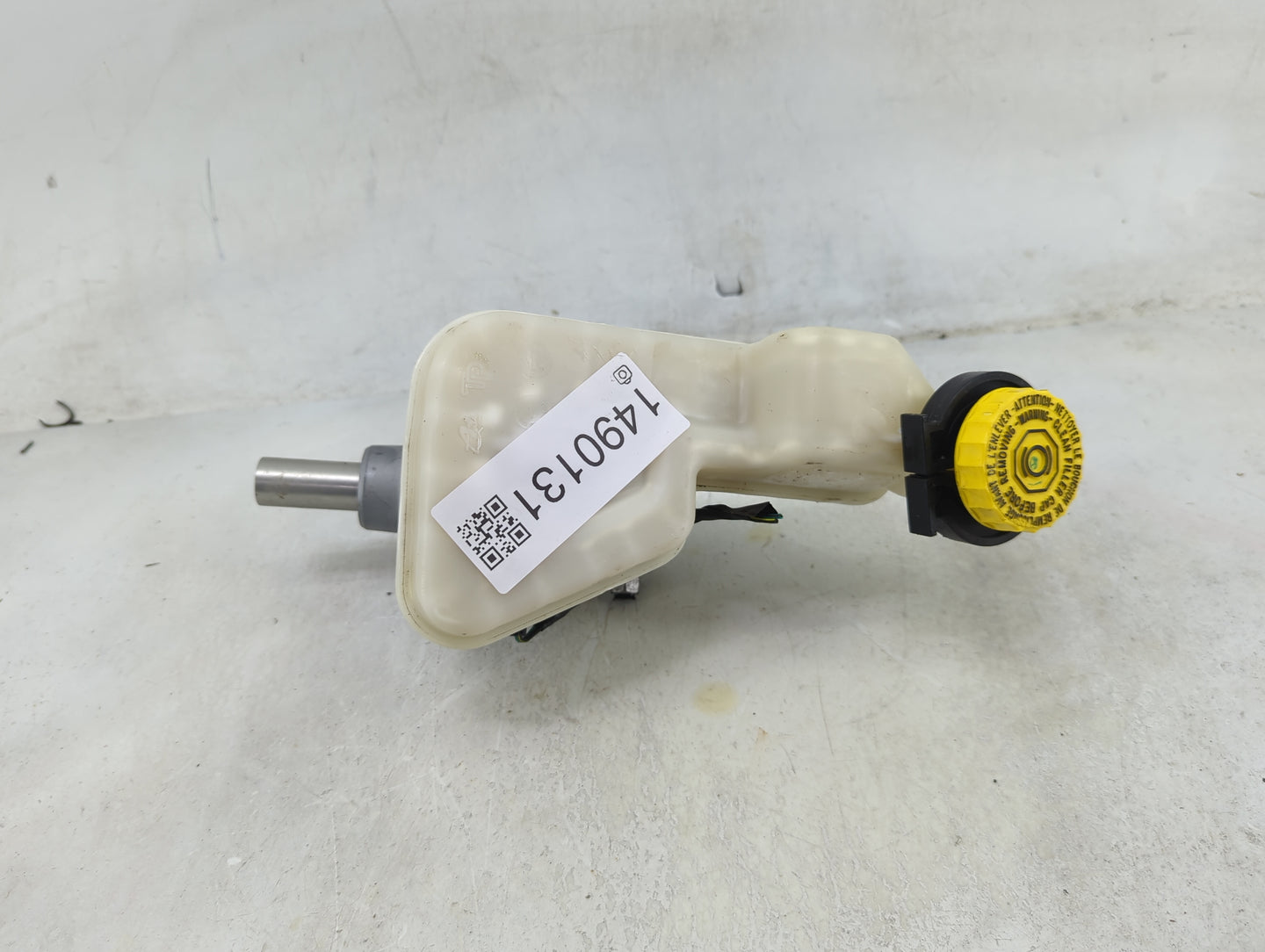 2007-2017 Jeep Patriot Brake Master Cylinder 1490131 - Oemusedautoparts1.com