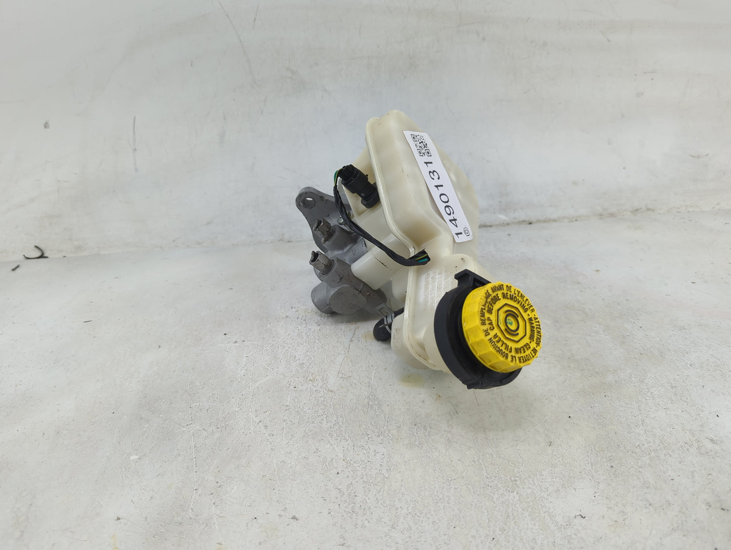 2007-2017 Jeep Patriot Brake Master Cylinder 1490131 - Oemusedautoparts1.com