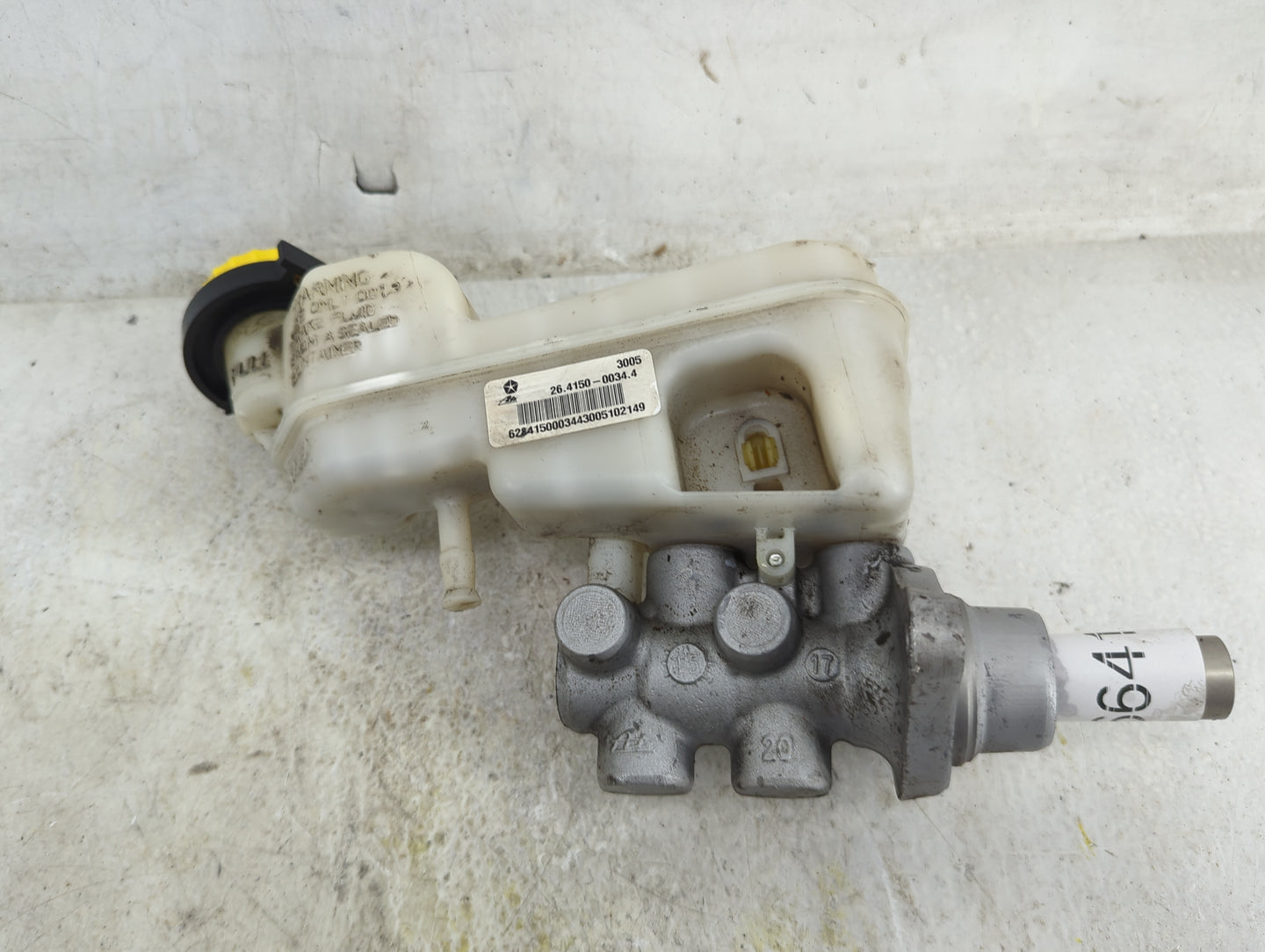 2007-2017 Jeep Patriot Brake Master Cylinder 1496641 - Oemusedautoparts1.com