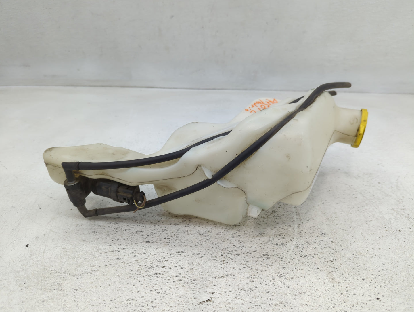 2007-2017 Jeep Patriot Windshield Washer Fluid Reservoir Bottle Oem - Oemusedautoparts1.com