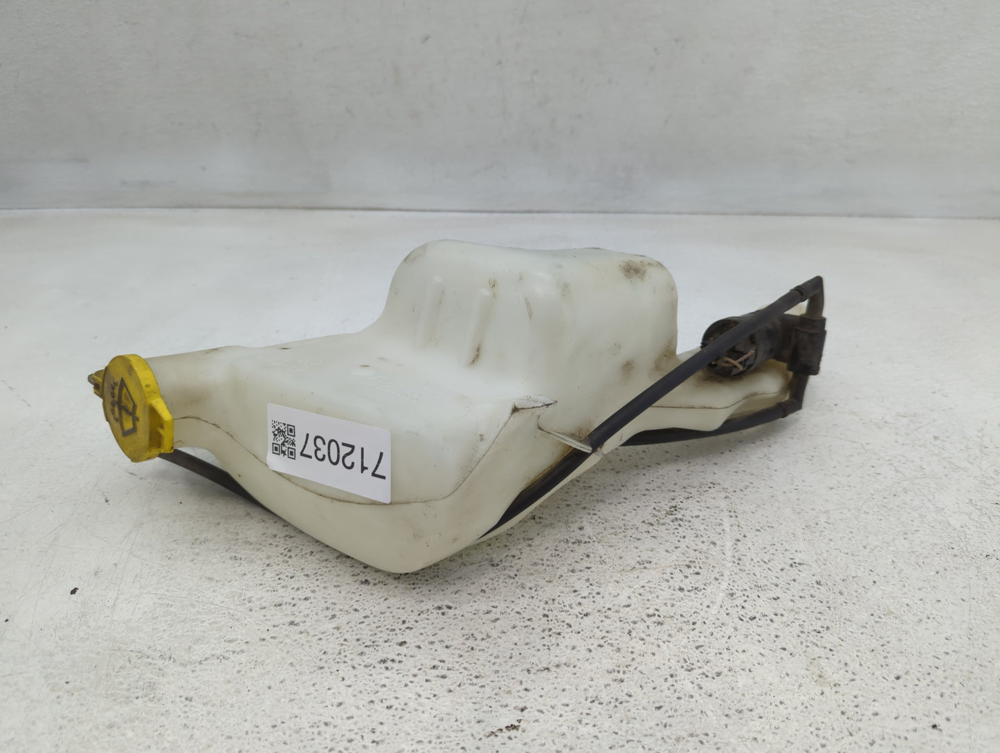 2007-2017 Jeep Patriot Windshield Washer Fluid Reservoir Bottle Oem - Oemusedautoparts1.com