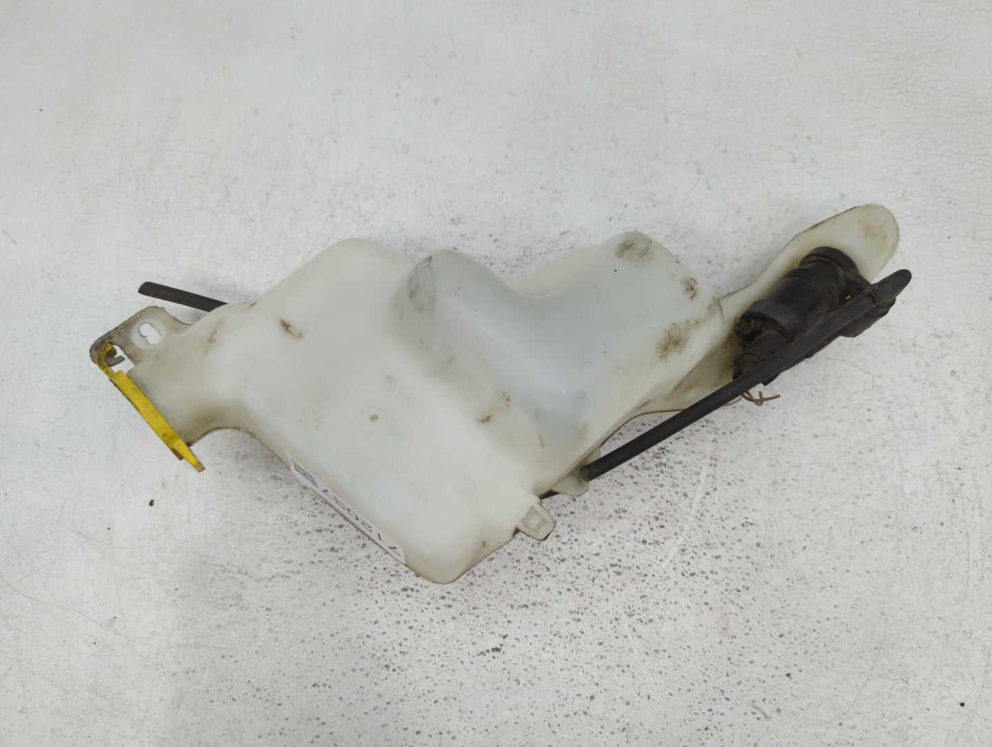 2007-2017 Jeep Patriot Windshield Washer Fluid Reservoir Bottle Oem - Oemusedautoparts1.com