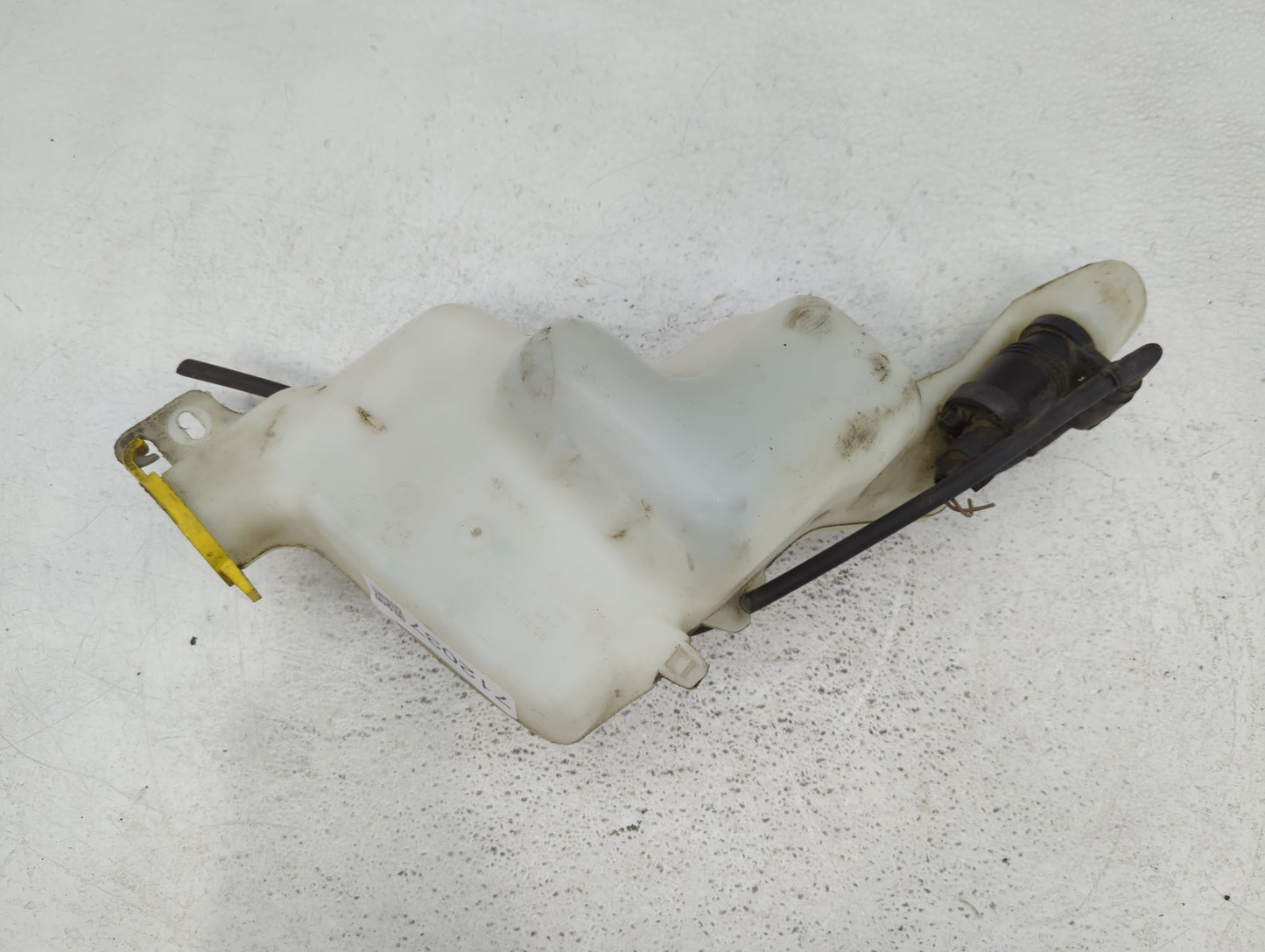 2007-2017 Jeep Patriot Windshield Washer Fluid Reservoir Bottle Oem - Oemusedautoparts1.com