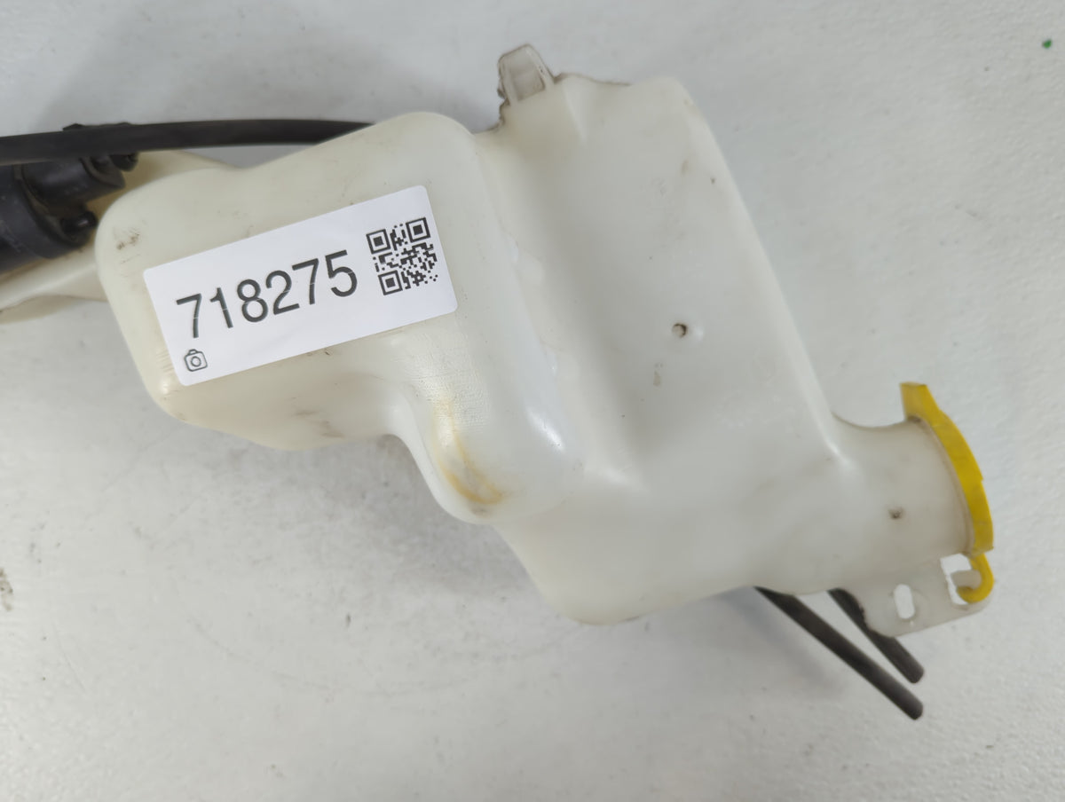 2007-2017 Jeep Patriot Windshield Washer Fluid Reservoir Bottle Oem 718275 - Oemusedautoparts1.com