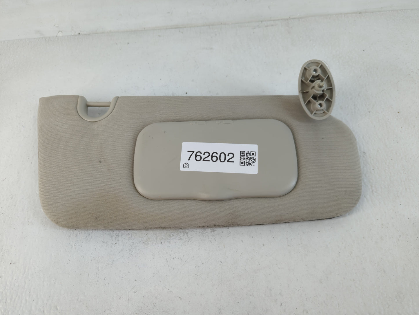 2010-2017 Jeep Patriot Sun Visor Shade Replacement Passenger Right Mirror Fits Fits 2010 2011 2012 2013 2014 2015 2016 2017 