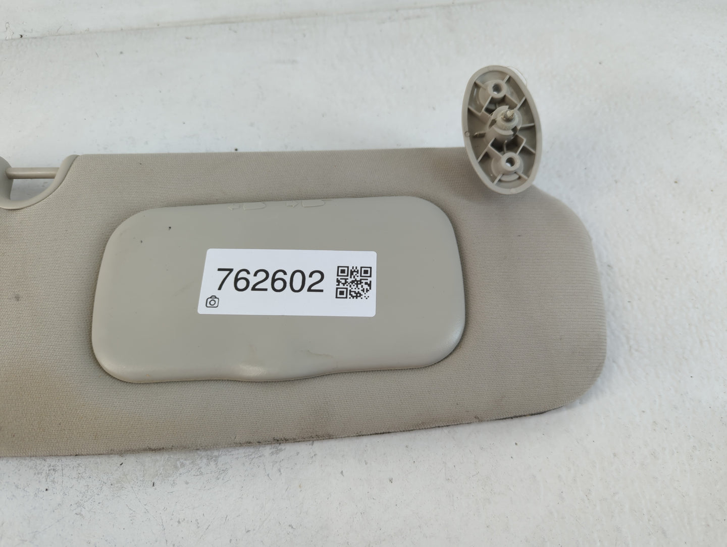 2010-2017 Jeep Patriot Sun Visor Shade Replacement Passenger Right Mirror Fits Fits 2010 2011 2012 2013 2014 2015 2016 2017 