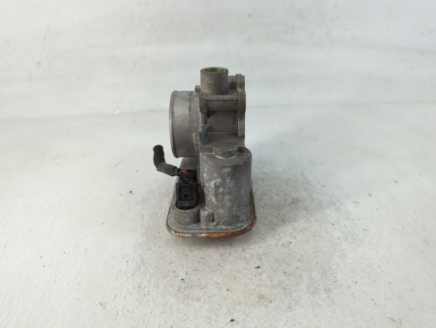 2007-2017 Jeep Patriot Throttle Body Fits Fits 2007 2008 2009 2010 2011 2012 2013 2014 2015 2016 2017 2018 OEM Used Auto Par