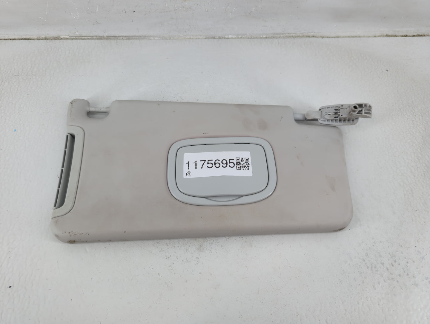 2015-2022 Jeep Renegade Sun Visor Shade Replacement Passenger Right Mirror Fits Fits 2015 2016 2017 2018 2019 2020 2021 2022