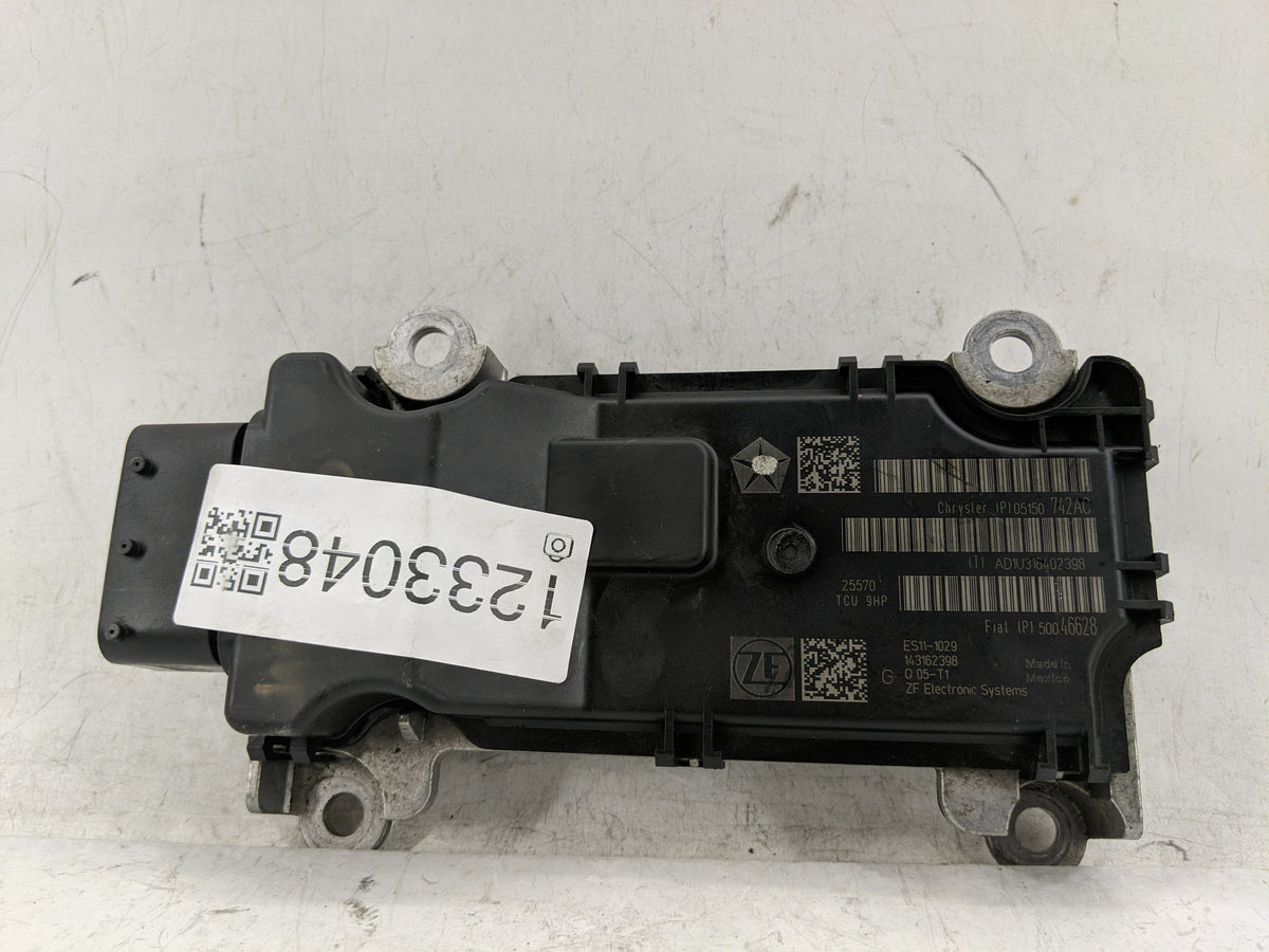 2016 Jeep Renegade PCM Engine Control Computer ECU ECM PCU OEM P/N:51942594 Fits Fits 2006 OEM Used Auto Parts - Oemusedauto