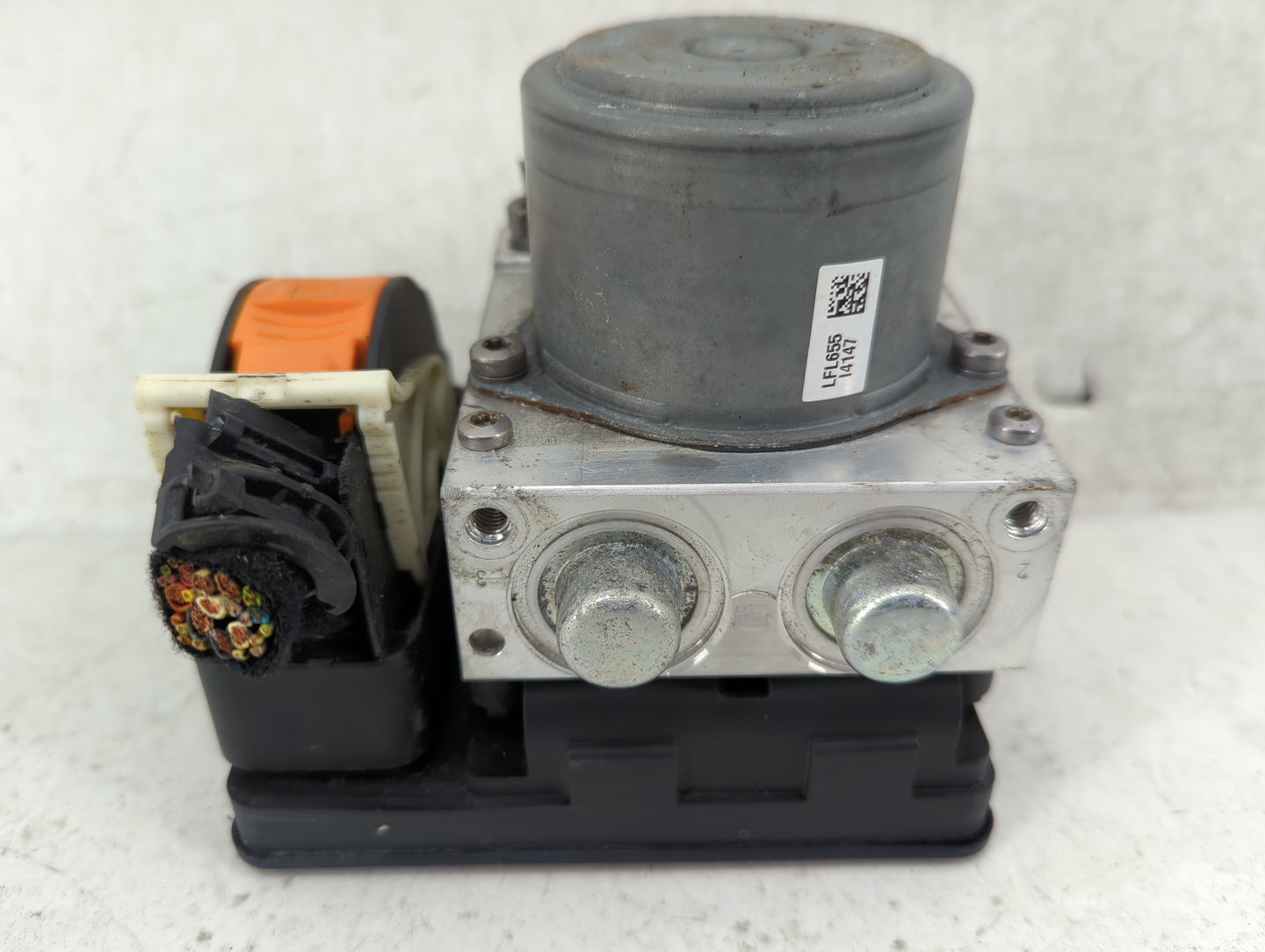 2015-2017 Jeep Renegade ABS Pump Control Module Replacement P/N:52043052 A001K384, A001K537, 54086932F Fits Fits 2015 2016 2