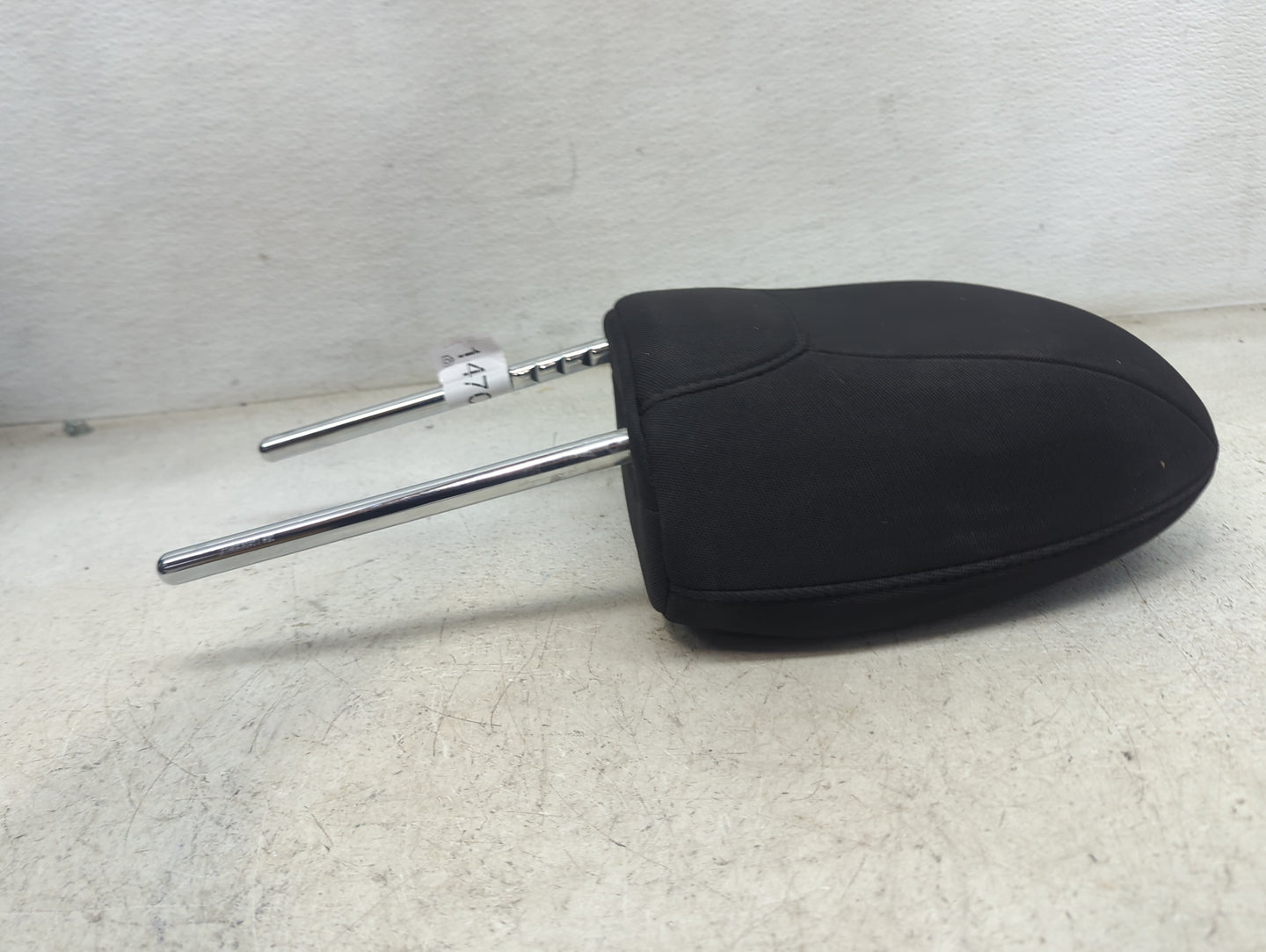 2015-2018 Jeep Renegade Headrest Head Rest Front Driver Passenger Seat Fits Fits 2015 2016 2017 2018 OEM Used Auto Parts - O