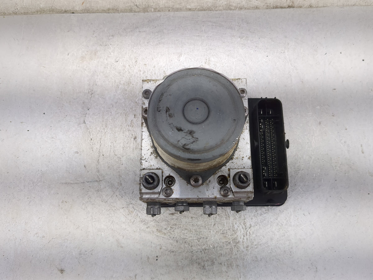 2015-2017 Jeep Renegade Anti-Lock Brake ABS Pump Module Actuator OEM P/N:52043052 A001K537, A001K384 Fits Fits 2015 2016 201