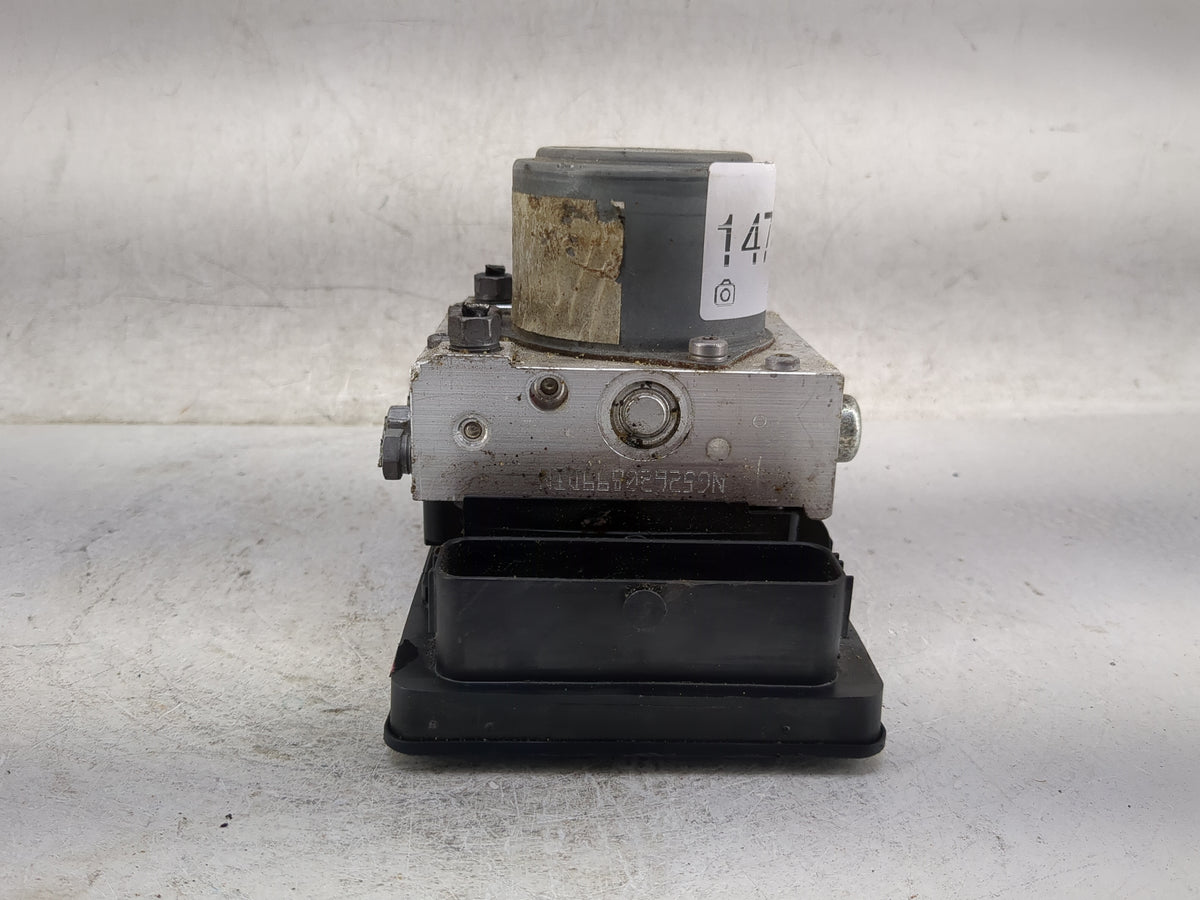 2015-2017 Jeep Renegade Anti-Lock Brake ABS Pump Module Actuator OEM P/N:52043052 A001K537, A001K384 Fits Fits 2015 2016 201